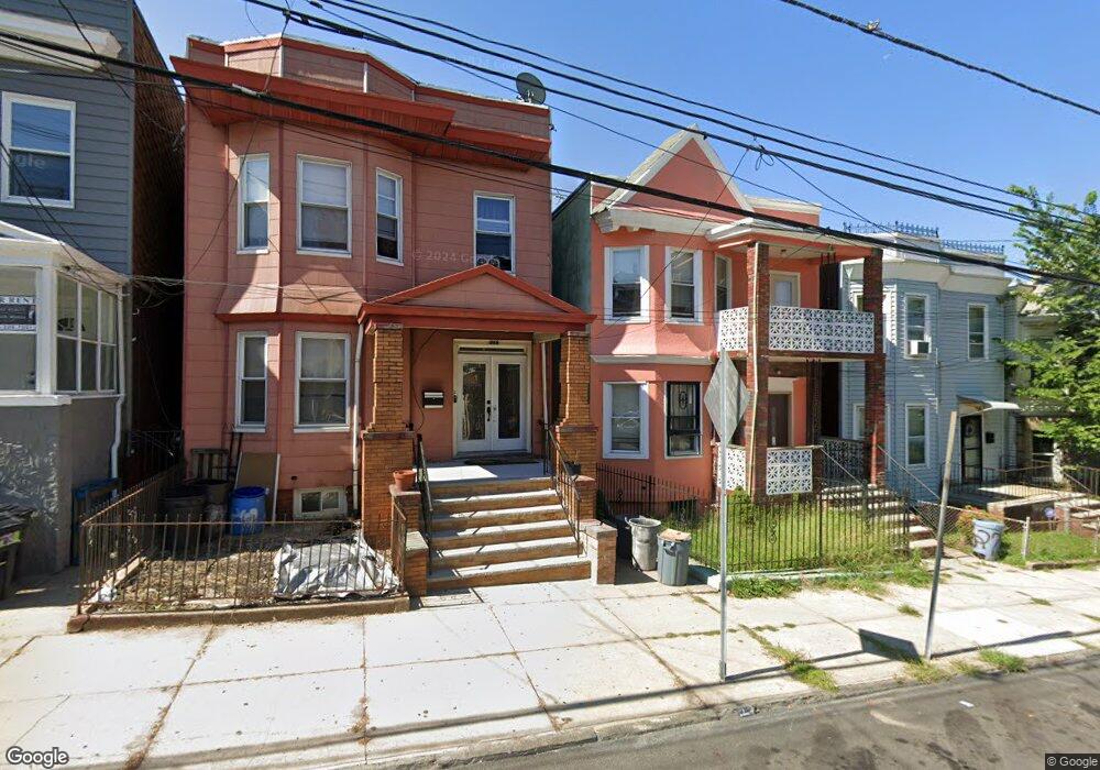 271 Claremont Ave, Jersey City, NJ 07305 - photo 1