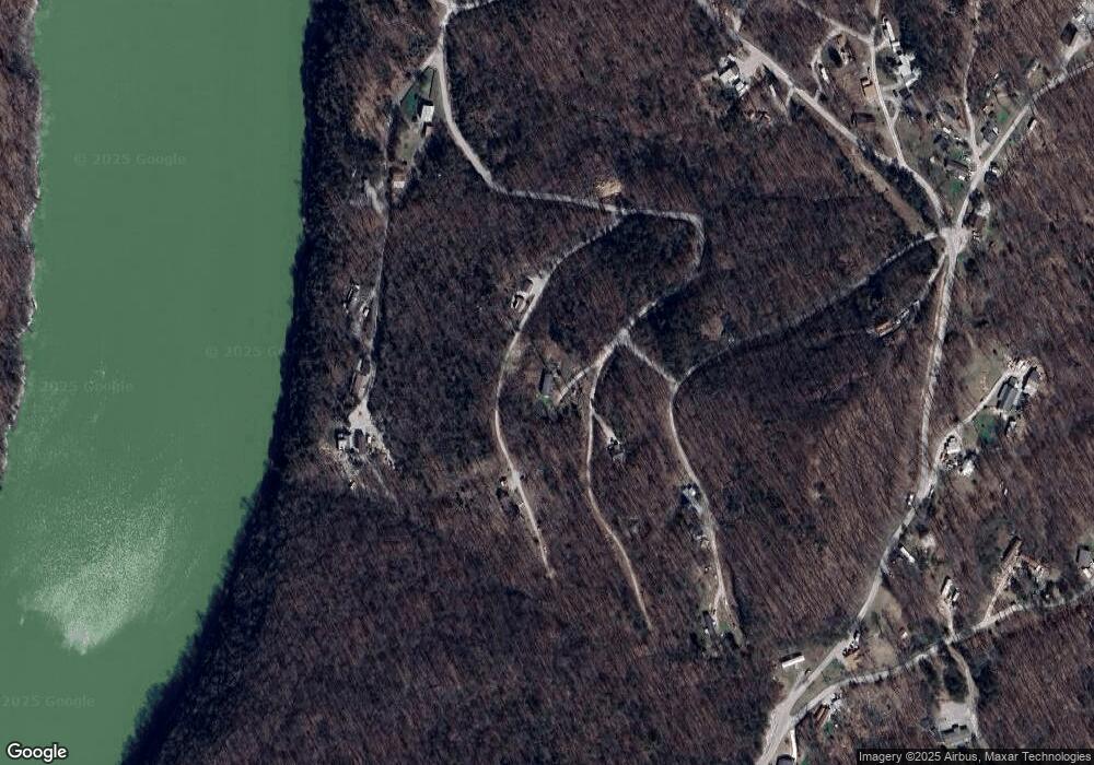 96 Maple Dr, Burnside, KY 42519 - photo 1