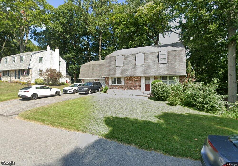 716 Devon Ln, Wallingford, PA 19086 - photo 1