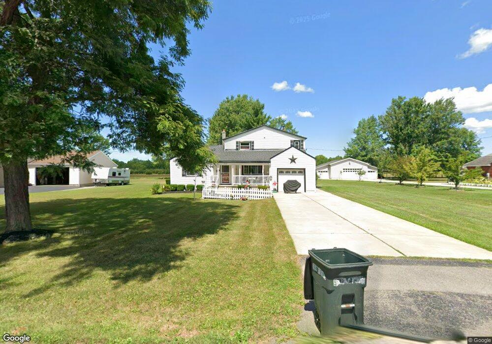 2949 Krueger Rd, North Tonawanda, NY 14120 - photo 1