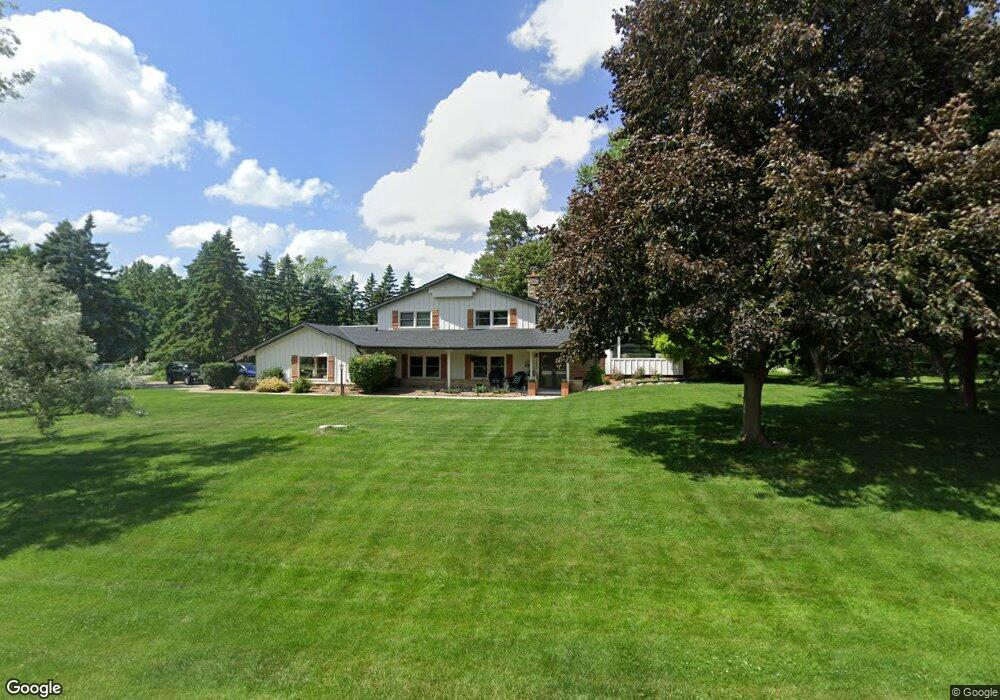 13550 Wrayburn Rd, Elm Grove, WI 53122 - photo 1