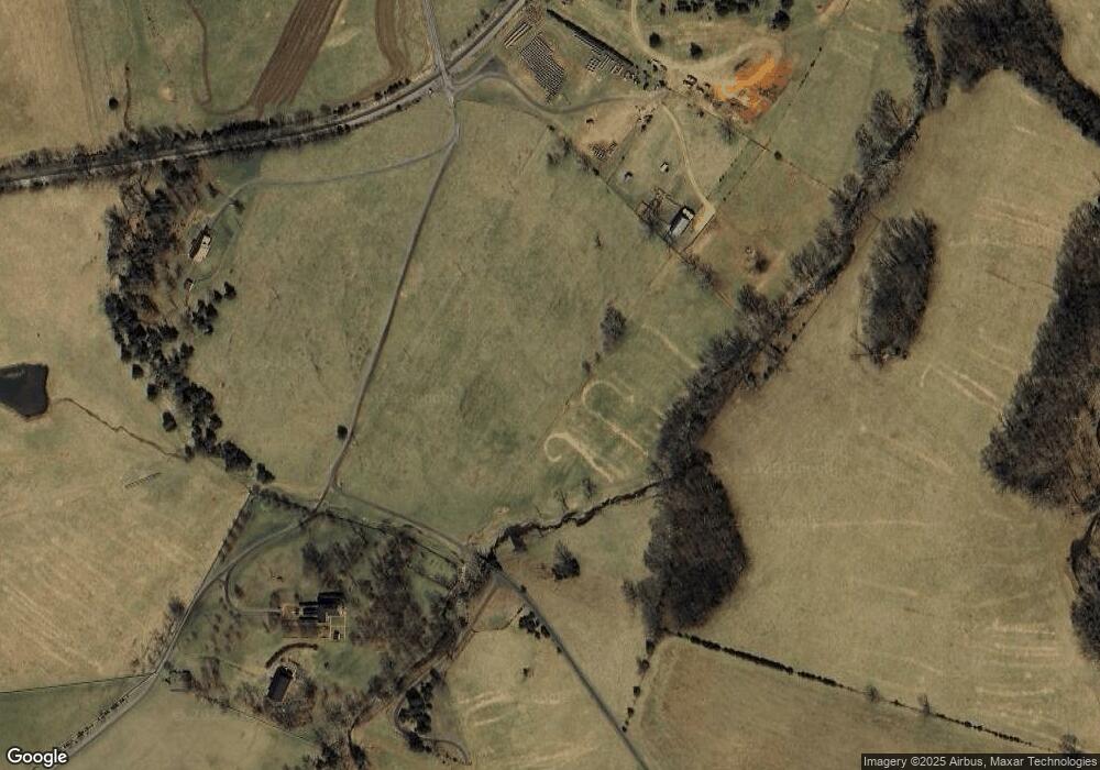 242 Spangler Ln, Bentonville, VA 22610 - photo 1