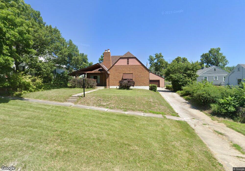 815 W 9th St, Concordia, KS 66901 - photo 1