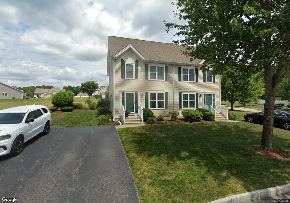 23 Streamview Dr unit 23, Cumberland, RI 02864 - photo 1