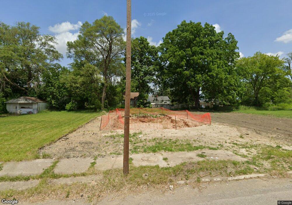 2101 Leith St, Flint, MI 48506 - photo 1