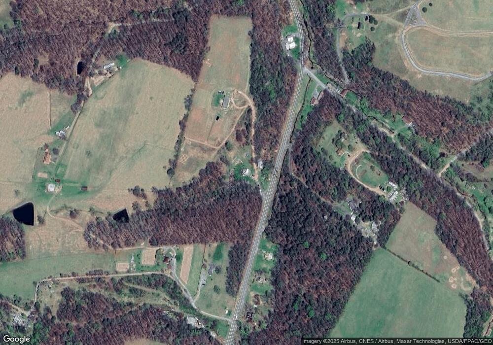 124 Lightning Bug Ln, Paw Paw, WV 25434 - photo 1