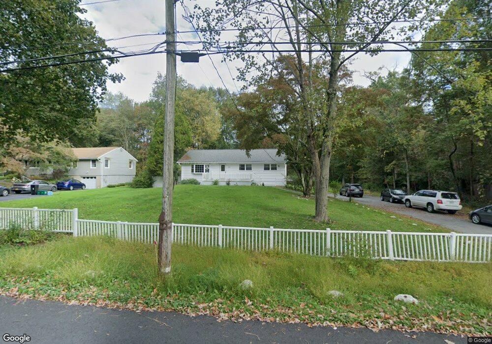 1708 Clover Rd, Mohegan Lake, NY 10547 - photo 1