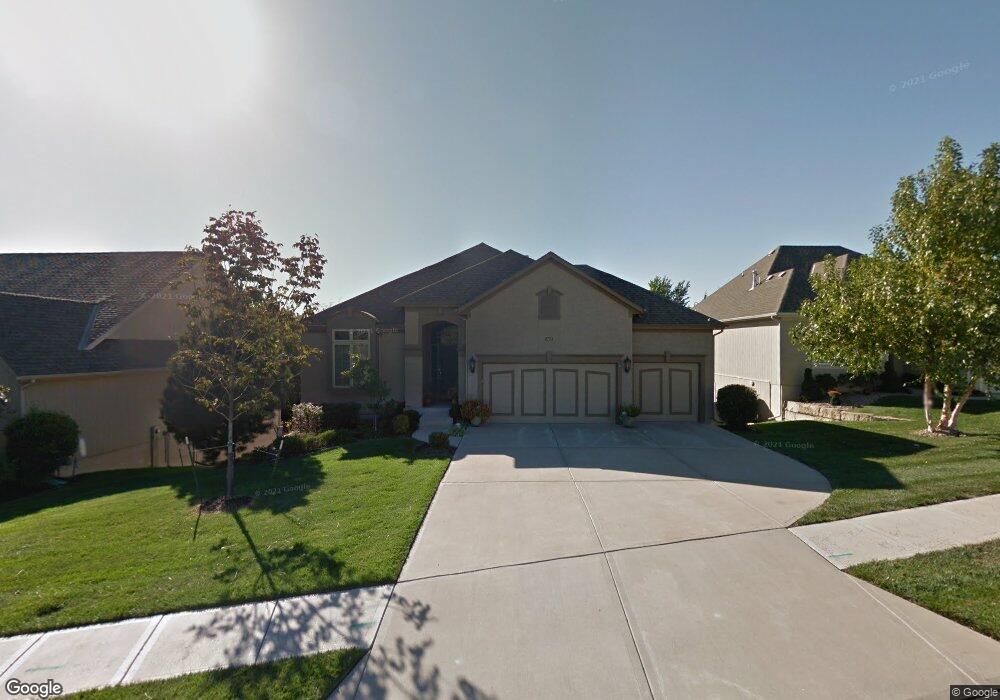 4956 Bradshaw St, Shawnee, KS 66216 - photo 1