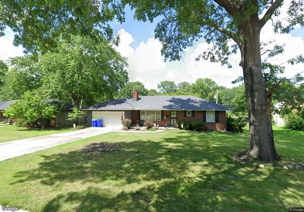 10512 W 70th St, Shawnee, KS 66203 - photo 1