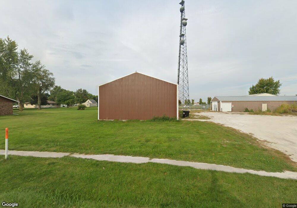 302 N Jefferson St, Wayland, IA 52654 - photo 1