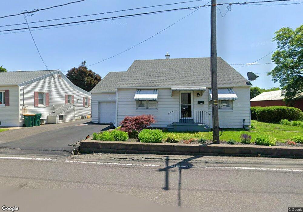 374 E 6th St, Red Hill, PA 18076 - photo 1