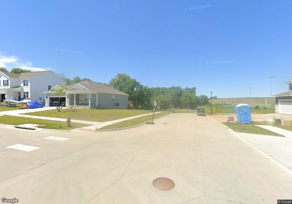 304 Gilbert Dr, West Branch, IA 52358 - photo 1