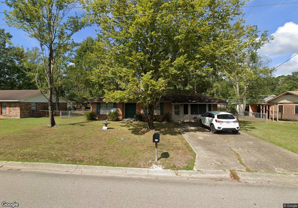 2402 Hickman Ave, Picayune, MS 39466 - photo 1