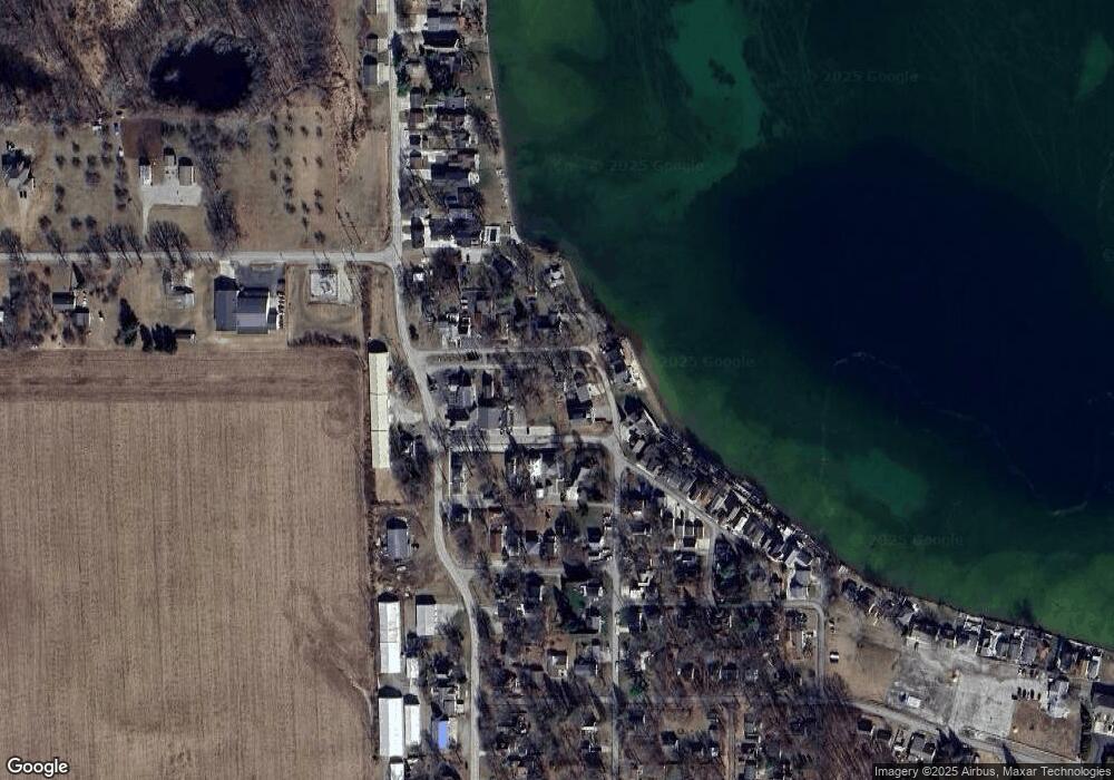 171 N Lakeview Blvd, Manitou Beach, MI 49253 - photo 1