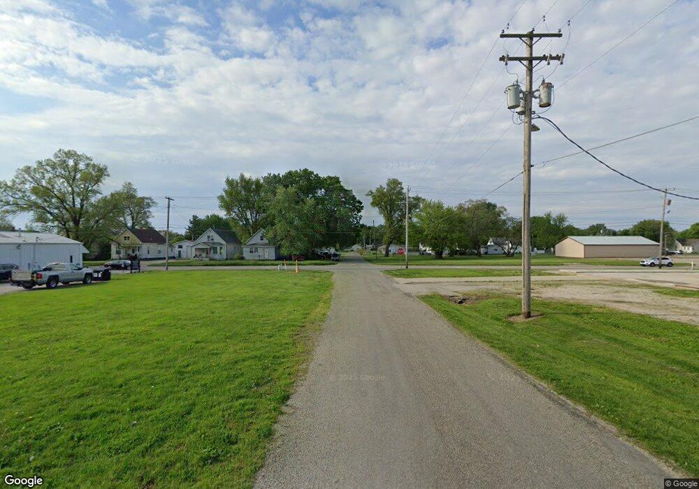 504 S 29th St, Mattoon, IL 61938 - photo 1