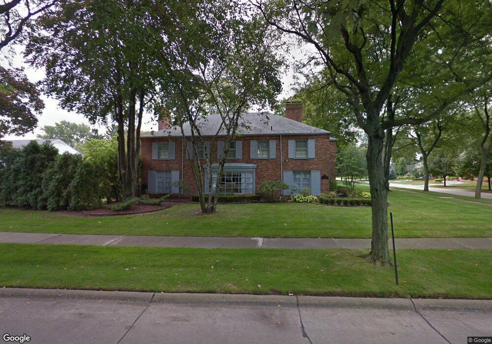 17 S Deeplands Rd, Grosse Pointe Shores, MI 48236 - photo 1