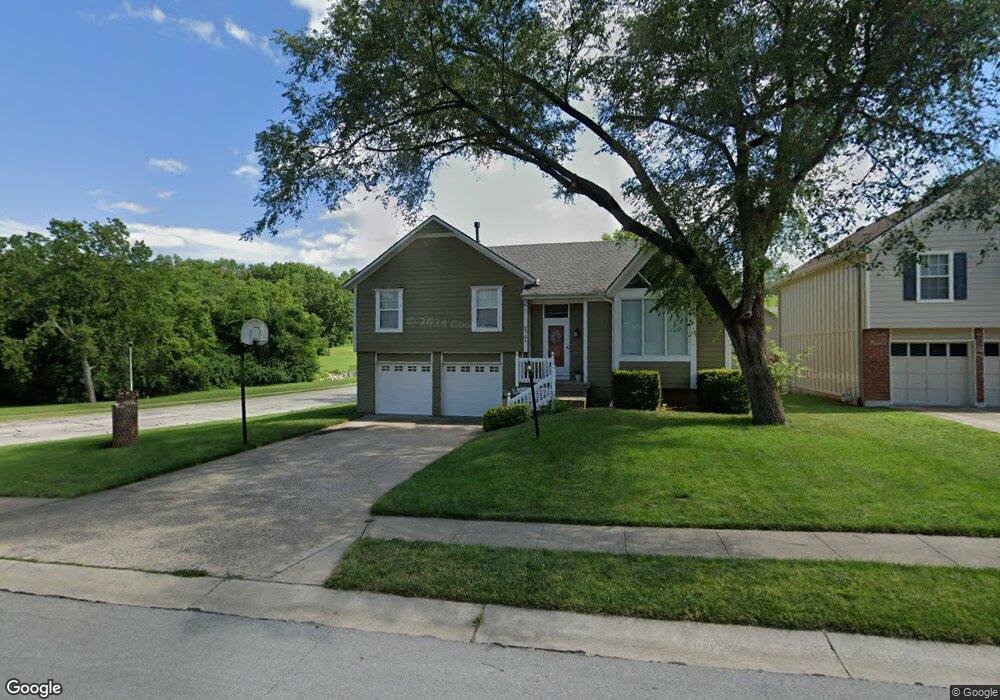 9701 W 51st Terrace, Shawnee, KS 66203 - photo 1