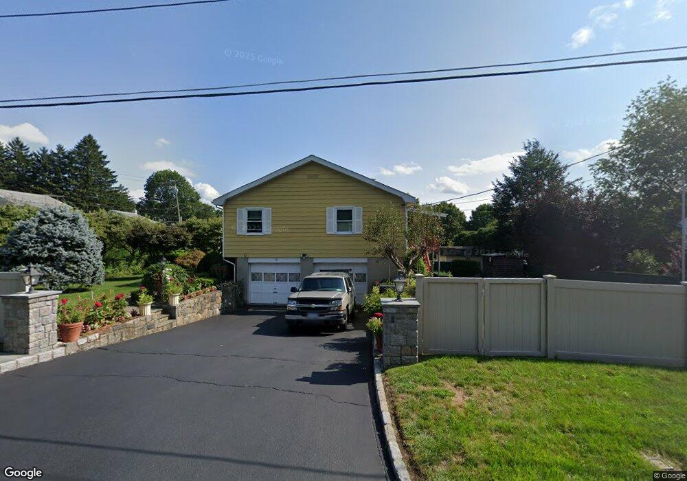 10 Home St, Hawthorne, NY 10532 - photo 1