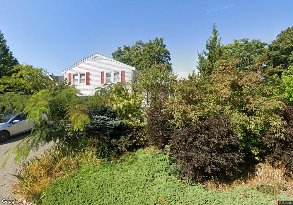 55 Sachem Rd, Needham Heights, MA 02494 - photo 1