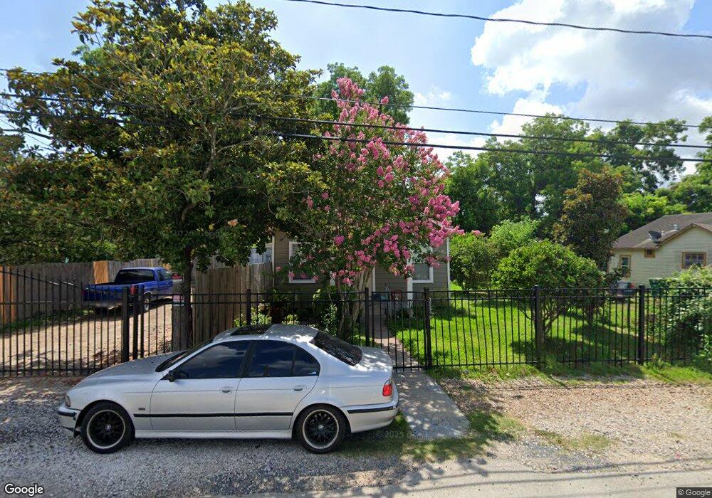 7426 Charlie St, Houston, TX 77088 - photo 1