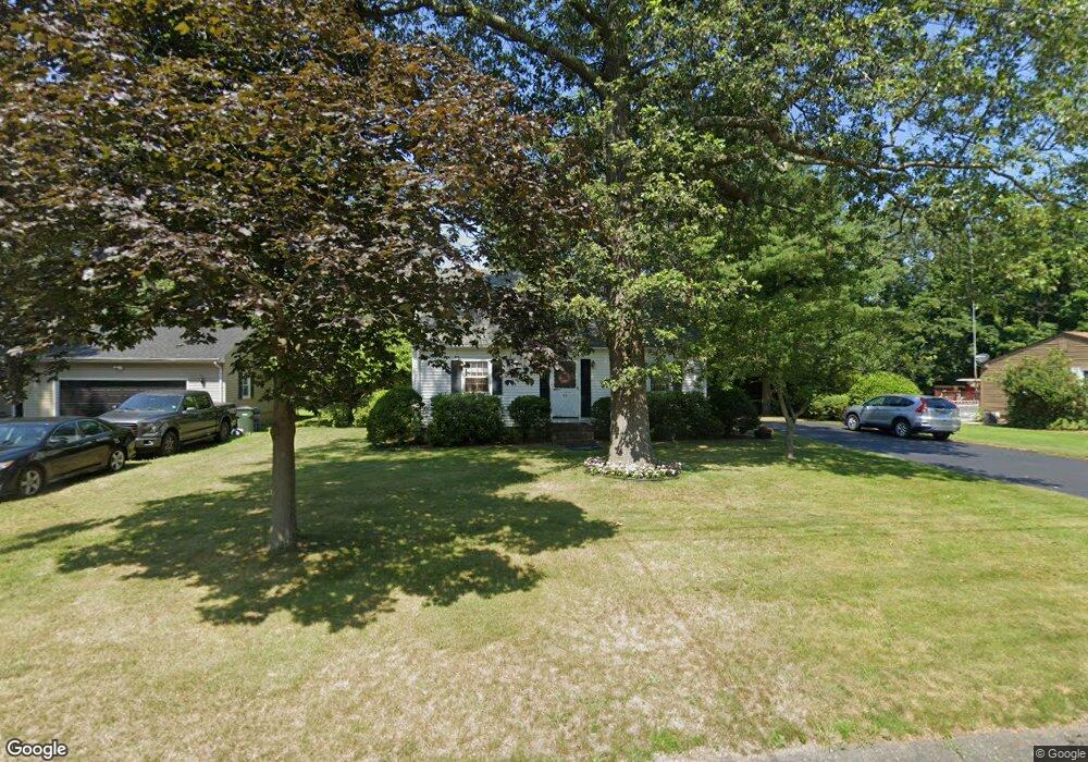 49 Leslie St, Windsor Locks, CT 06096 - photo 1