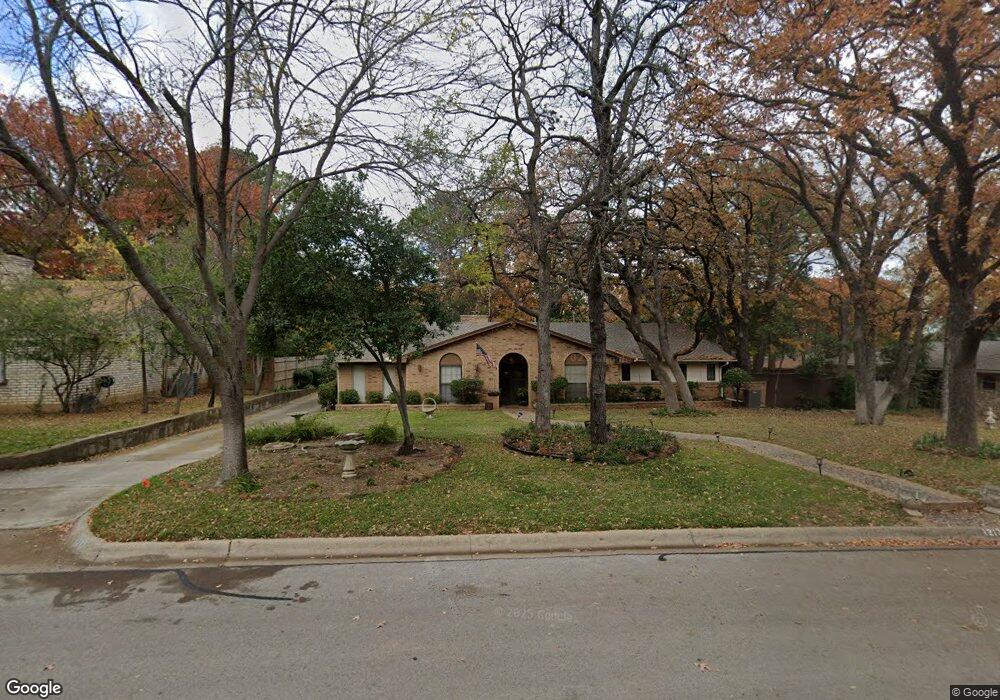 1213 Ridgecrest Cir, Denton, TX 76205 - photo 1