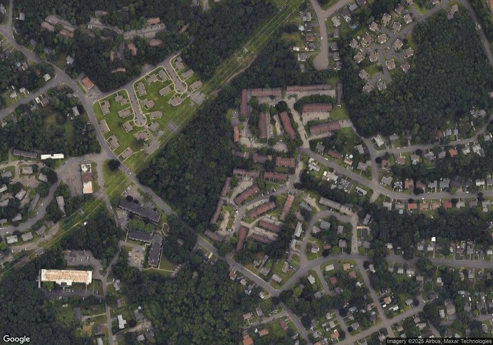 232 Oakville Ave unit E, Waterbury, CT 06708 - photo 1