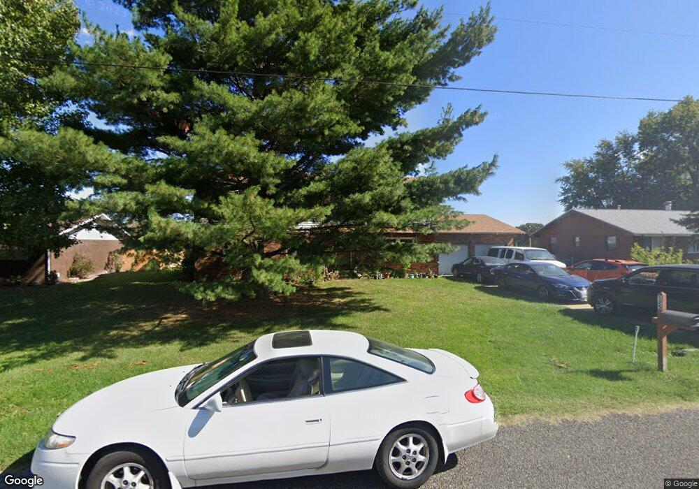 125 Willow Dr, Collinsville, IL 62234 - photo 1