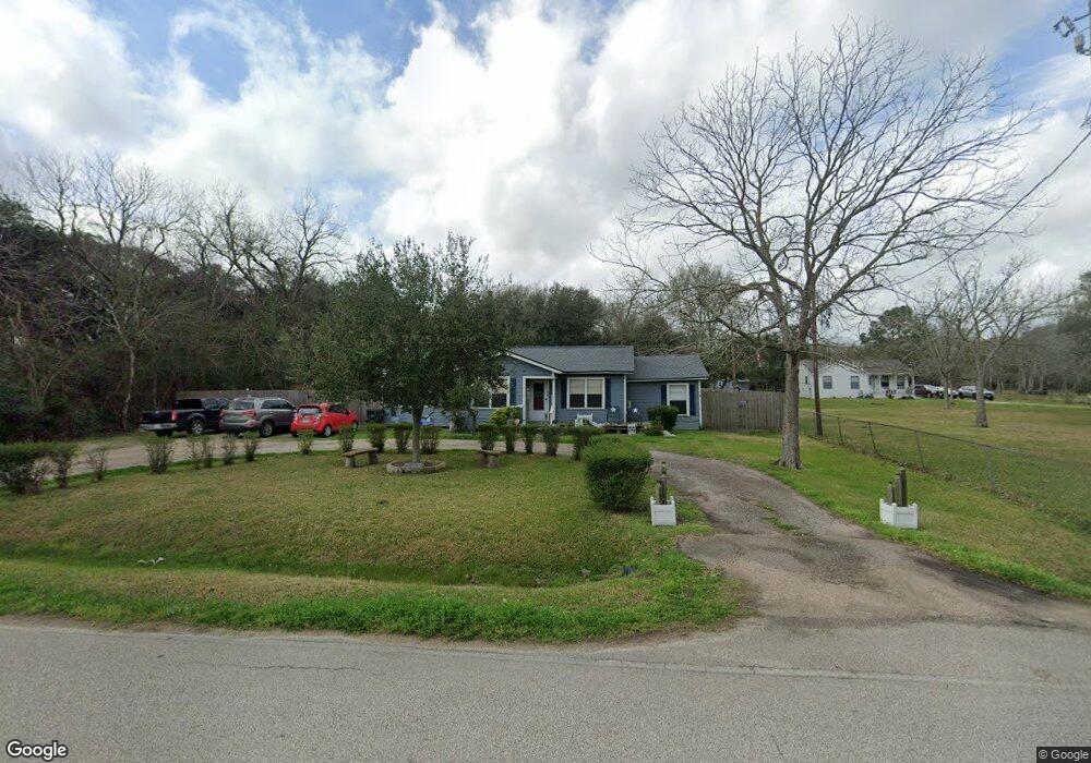 2016 Jephson Ln, Alvin, TX 77511 - photo 1