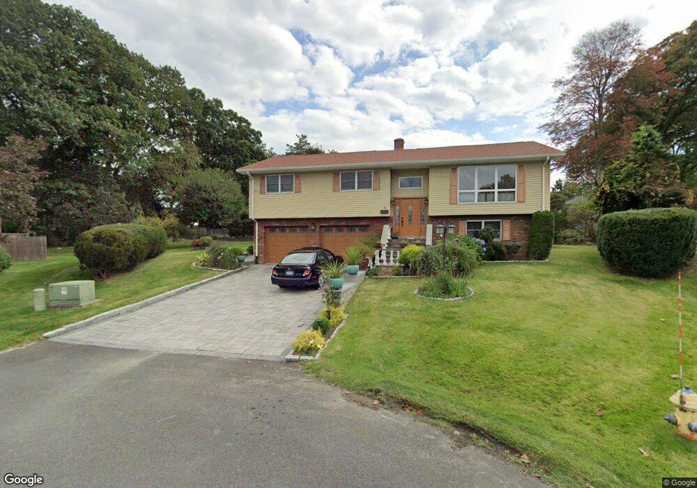 32 Coach Dr, Waterbury, CT 06708 - photo 1