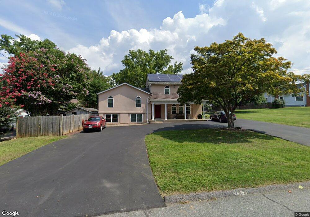 13301 Sherwood Forest Dr, Silver Spring, MD 20904 - photo 1