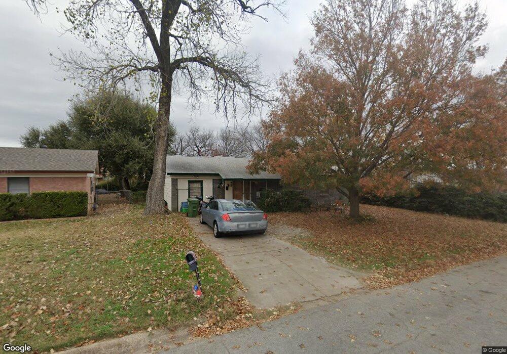 656 W Cedar St, Hurst, TX 76053 - photo 1