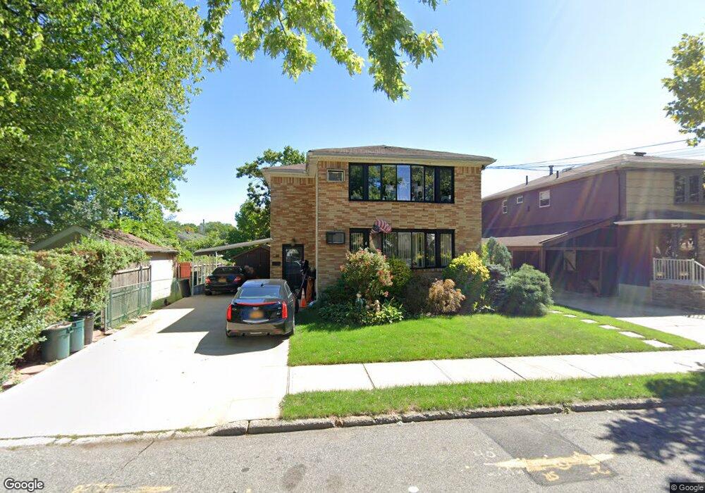 88 Ogorman Ave, Staten Island, NY 10306 - photo 1