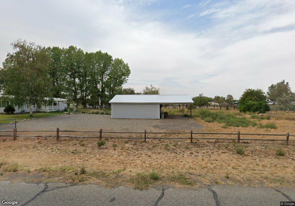 3055 Mars Ave, Winnemucca, NV 89445 - photo 1