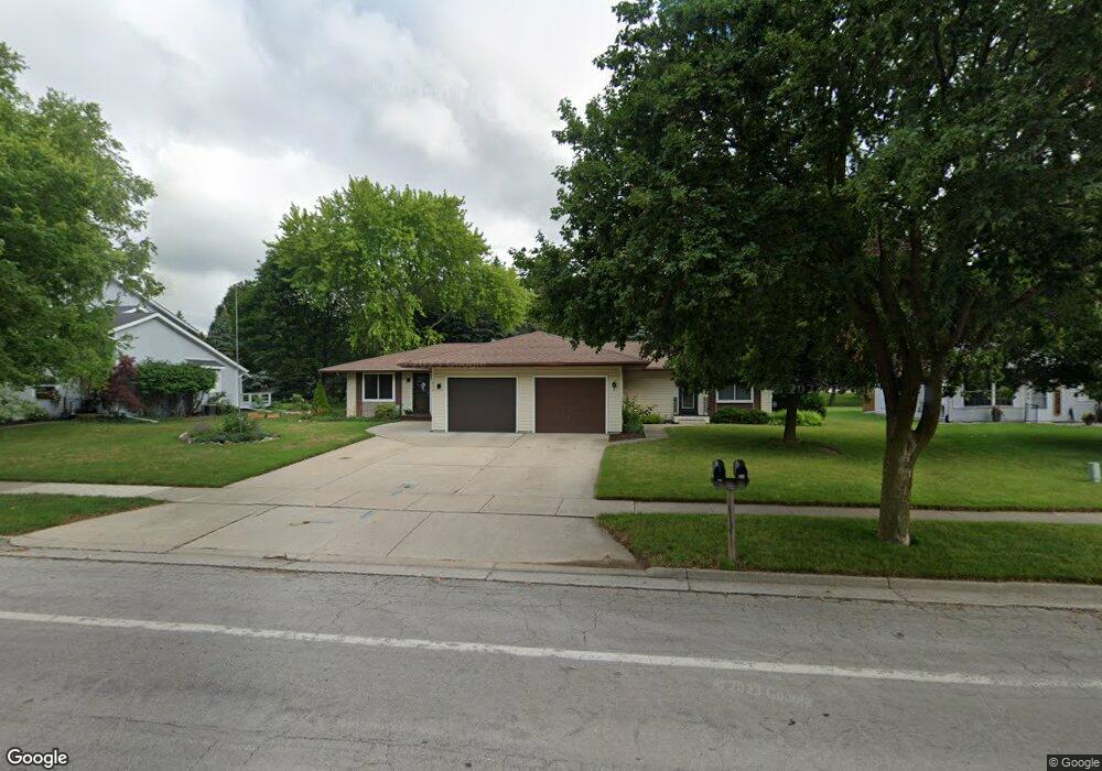 430 W Schleier St, Frankenmuth, MI 48734 - photo 1