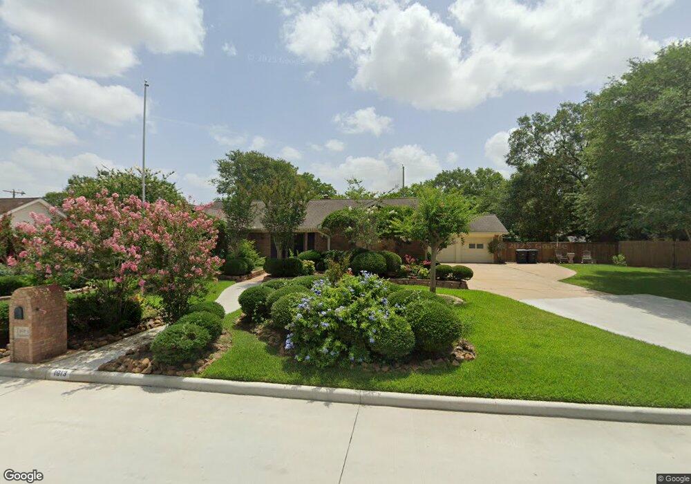 1913 Adams St, Alvin, TX 77511 - photo 1