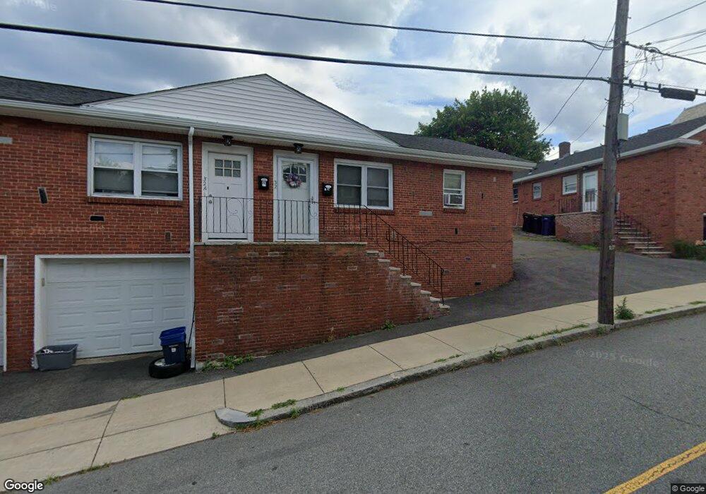 32 West Ave unit 1, Salem, MA 01970 - photo 1