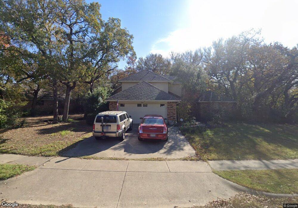 1300 Circle Ln, Bedford, TX 76022 - photo 1