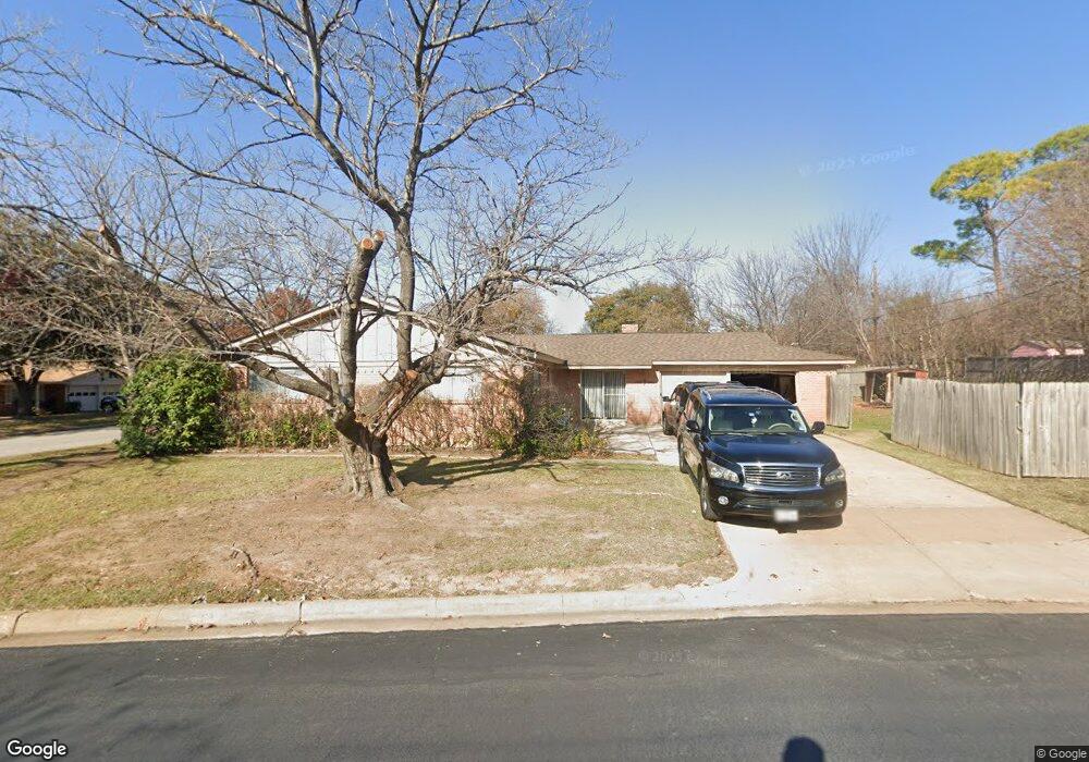 1000 Livingston Dr, Hurst, TX 76053 - photo 1