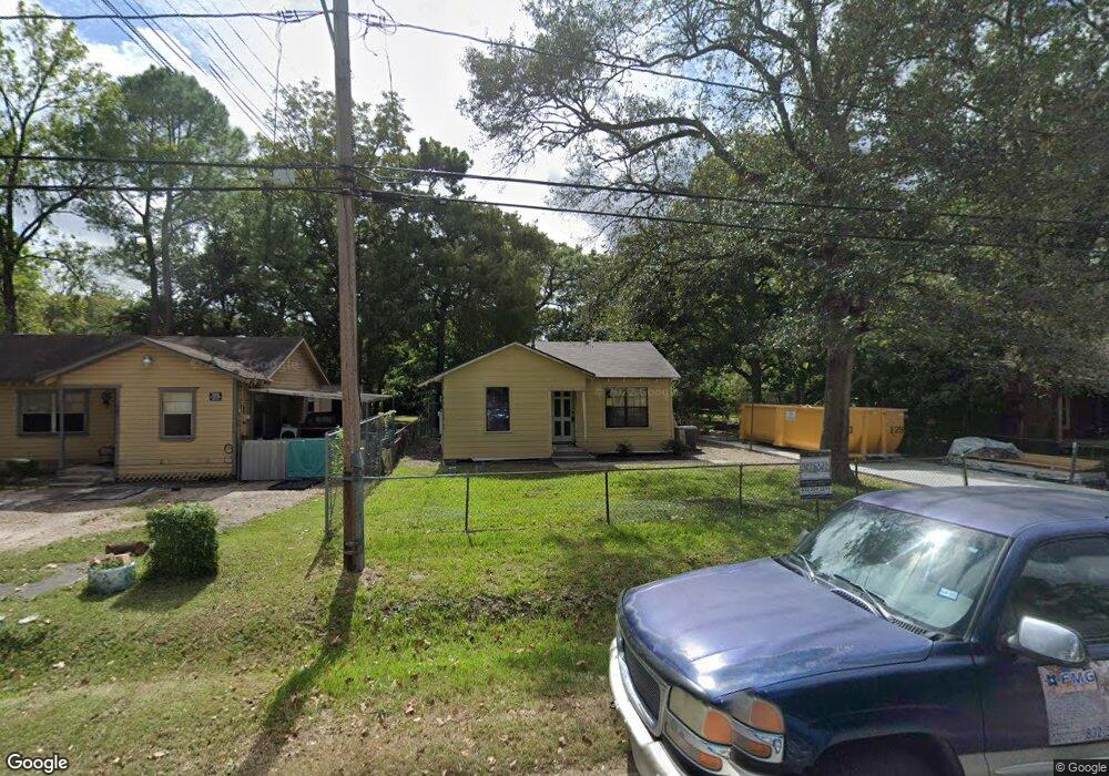 6810 Finch St, Houston, TX 77028 - photo 1