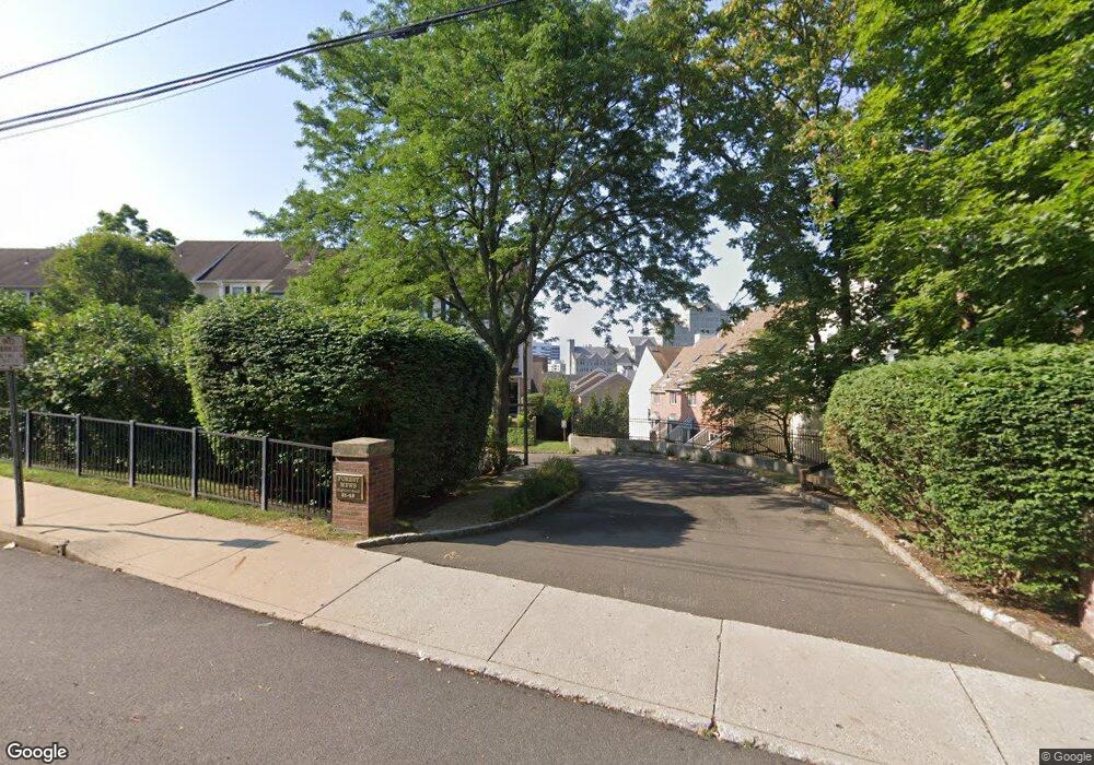 21 Highland Rd, Stamford, CT 06902 - photo 1