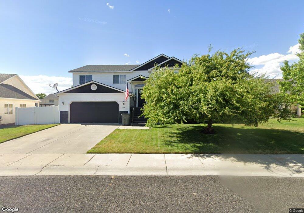 813 E Collin Ave, Medical Lake, WA 99022 - photo 1