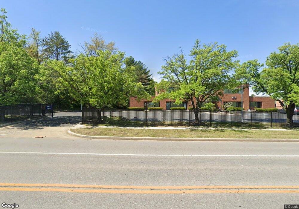 1500 Woodlawn Dr, Baltimore, MD 21241 - photo 1