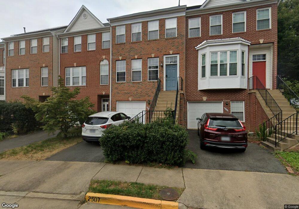 2507 Woodrow Wilson Dr, Herndon, VA 20171 - photo 1