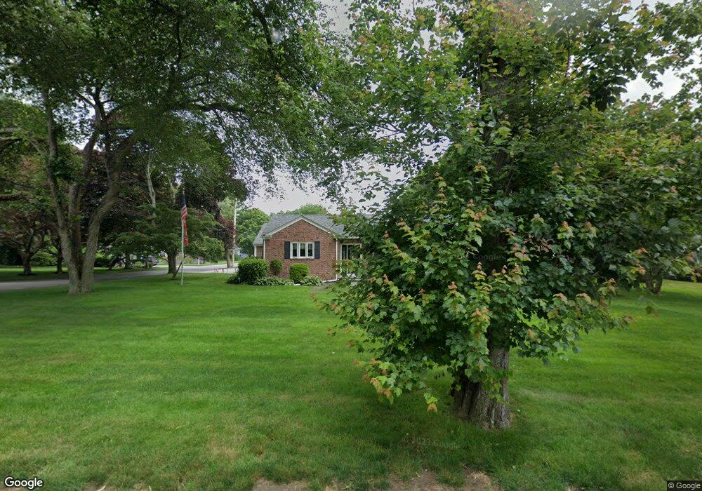 57 Gibson Rd, Bristol, RI 02809 - photo 1