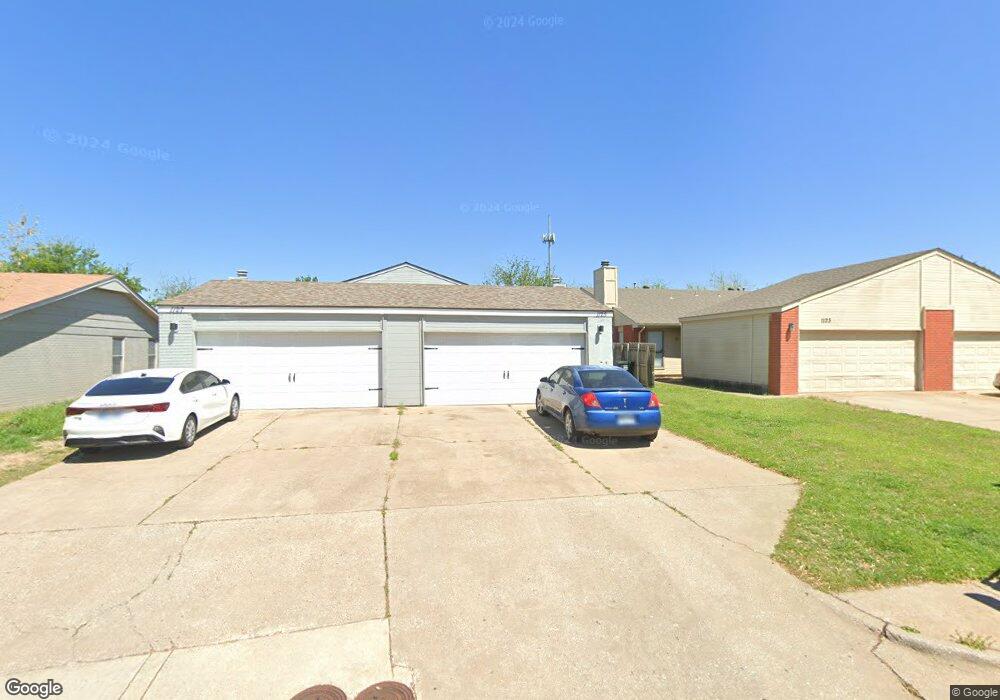 1125 Swan Lake Rd, Edmond, OK 73003 - photo 1