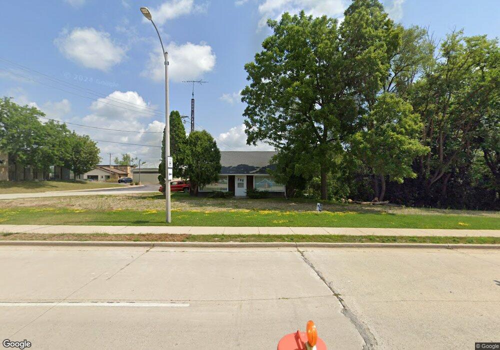 980 Fond du Lac Ave, Kewaskum, WI 53040 - photo 1