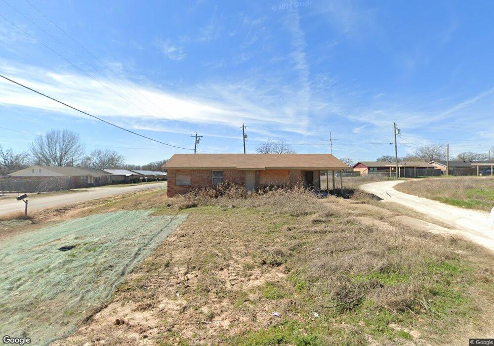 800 Meadowlark Cir, Granbury, TX 76049 - photo 1