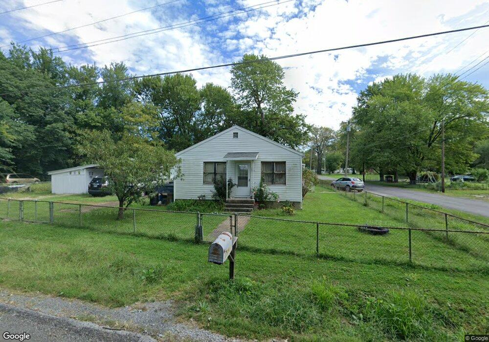 3200 W Point Ave, Collinsville, IL 62234 - photo 1