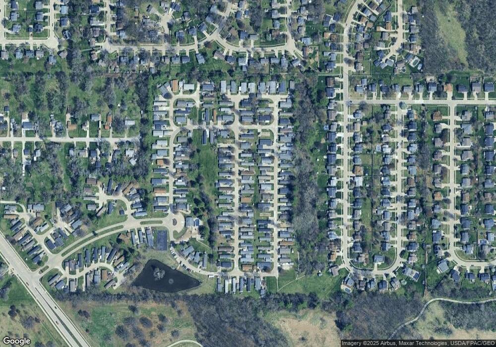 4101 Hampton Cir, Des Moines, IA 50320 - photo 1